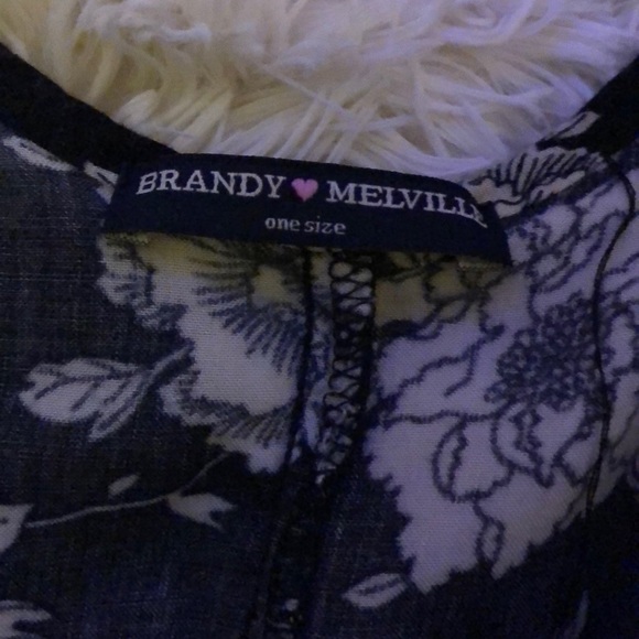Brandy Melville flower printed cropped tank top - Picture 2 of 2